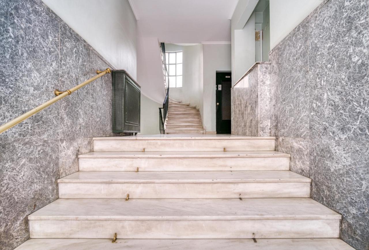 Stylish, Sunny New 2 Bedroom, Prime Central Афіни Екстер'єр фото