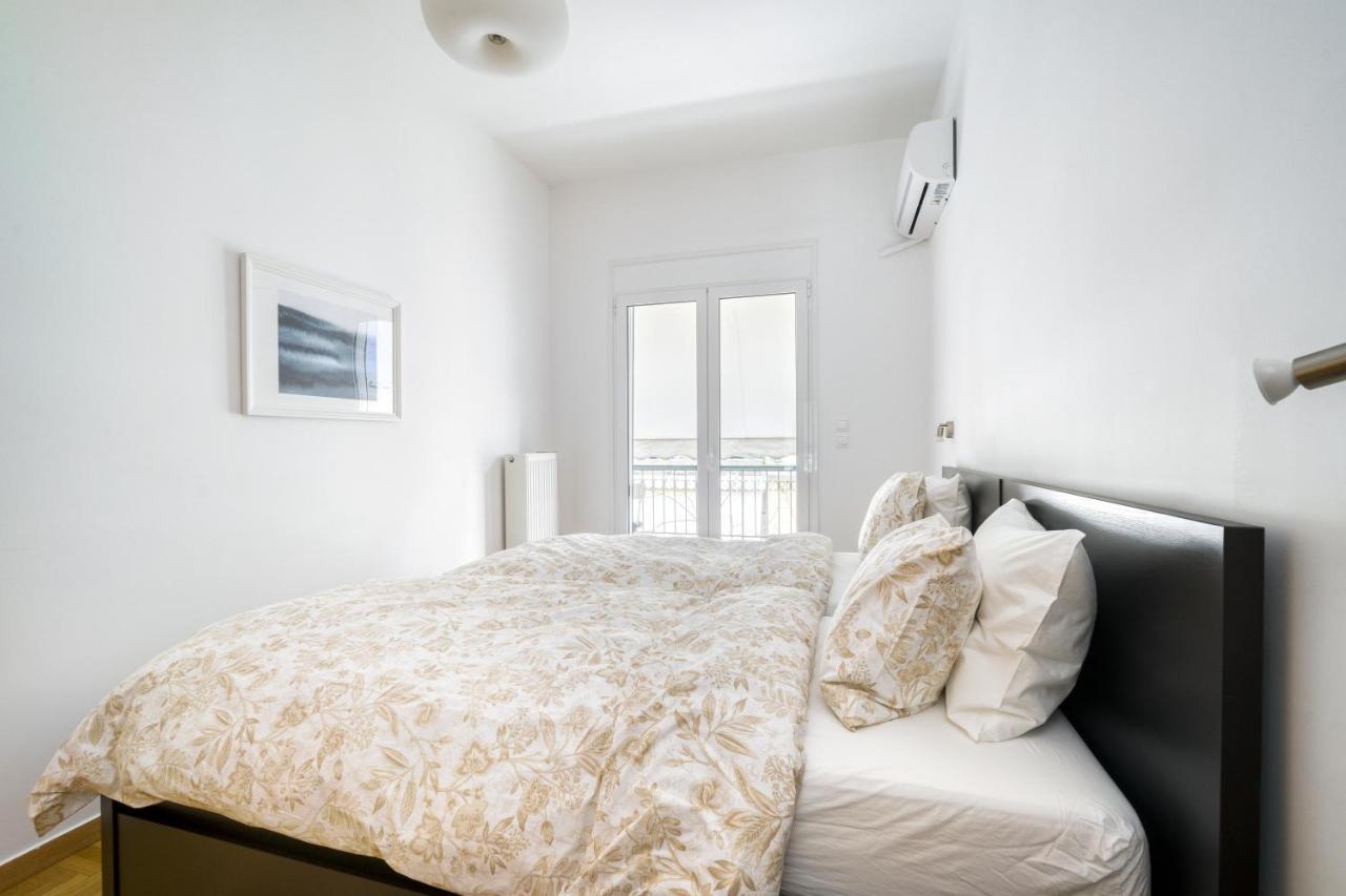 Stylish, Sunny New 2 Bedroom, Prime Central Афіни Екстер'єр фото