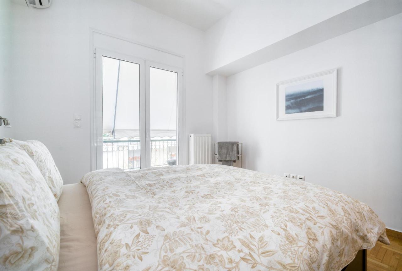 Stylish, Sunny New 2 Bedroom, Prime Central Афіни Екстер'єр фото