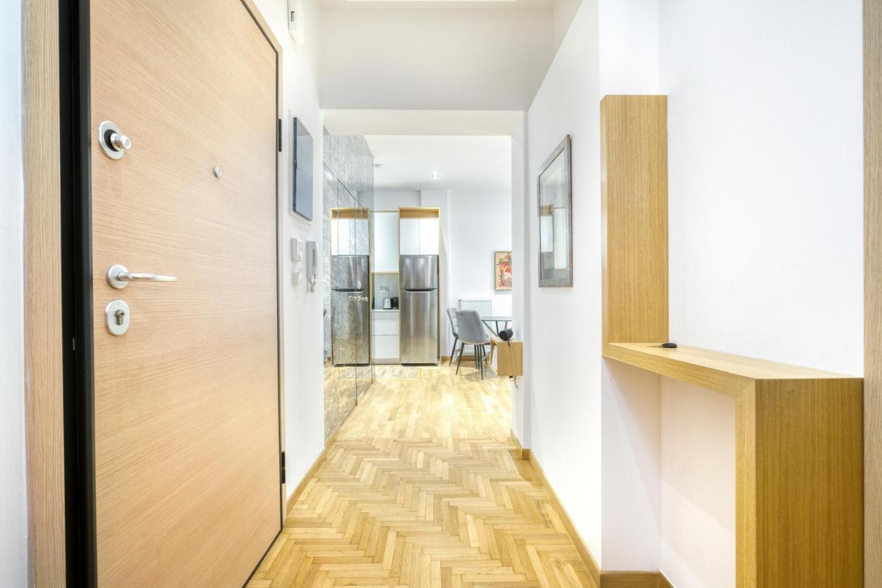 Stylish, Sunny New 2 Bedroom, Prime Central Афіни Екстер'єр фото